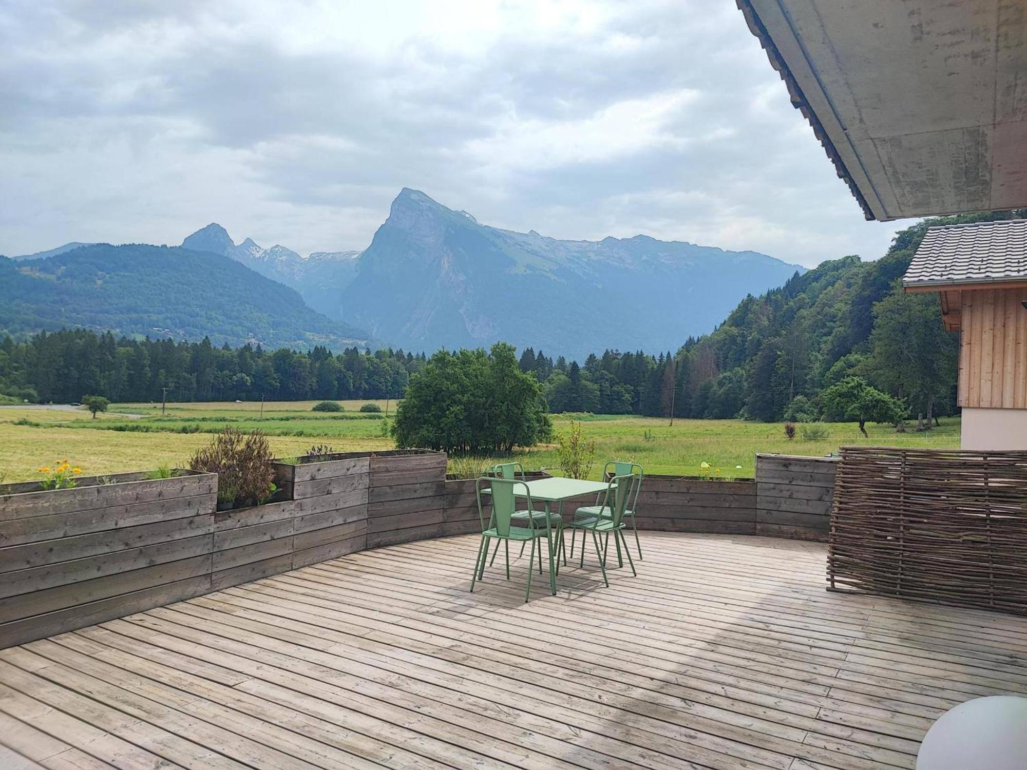 Duplex 2 Chambres Avec Grande Terrasse, Animaux Acceptes, A Samoens - Fr-1-642-77 Buitenkant foto